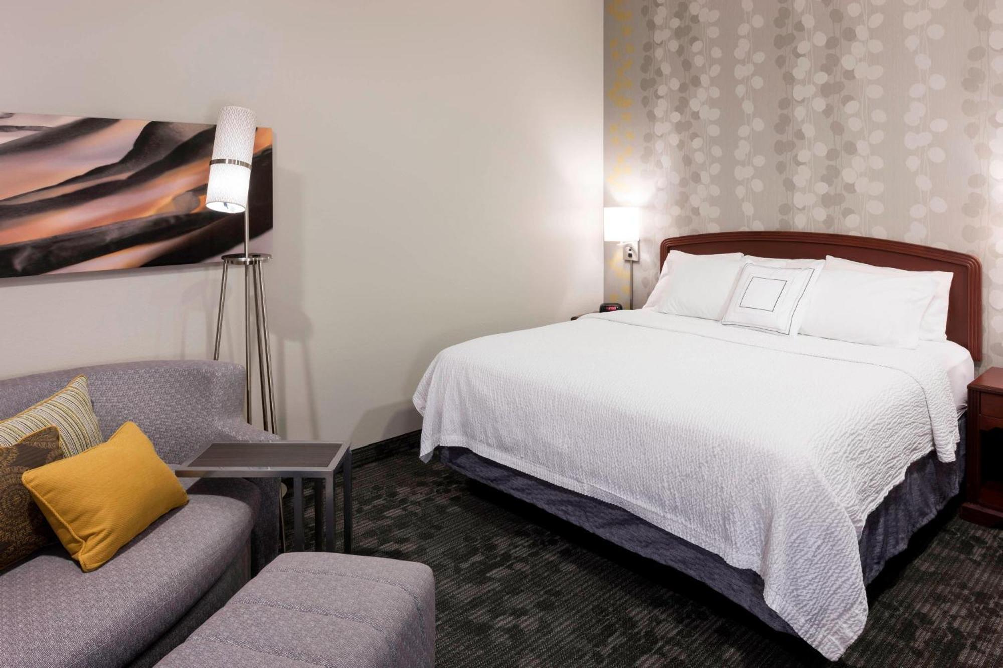 Hotel Courtyard By Marriott Wichita East Exterior foto